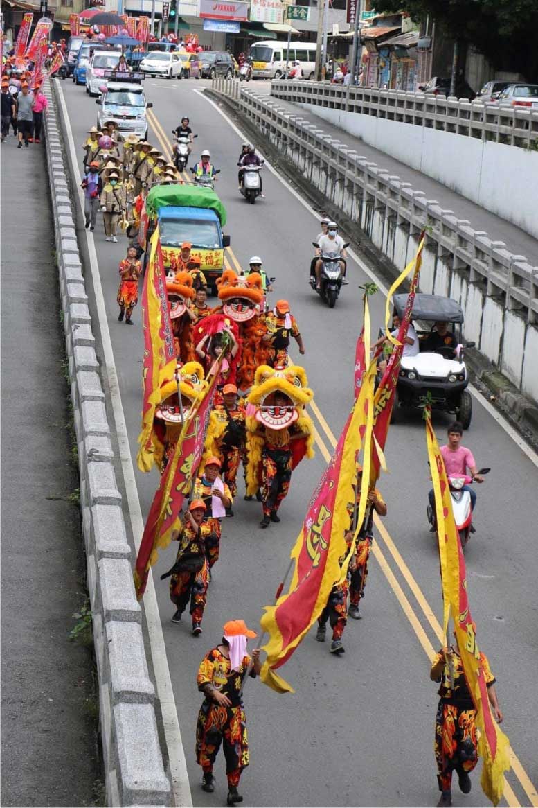 徒步謁祖