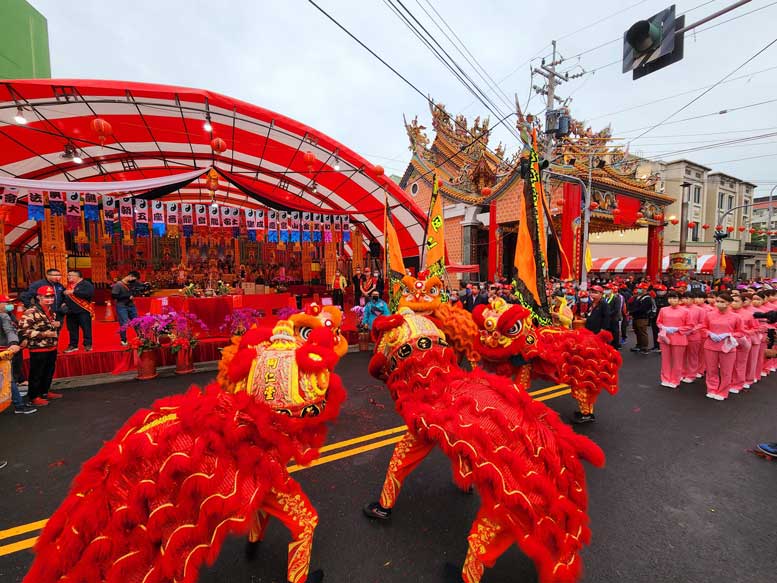 徒步謁祖